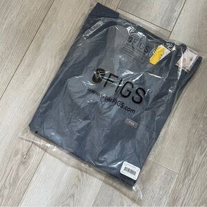 Figs Scrubs Top NWT catarina one pocket womens blue (small) medical healthcare